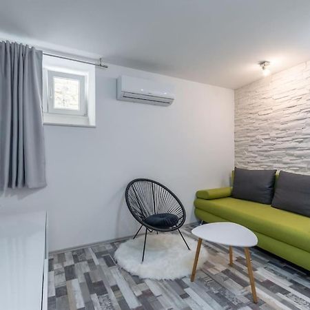 Apartment 3M - One Bedroom Apartment Split Exterior foto